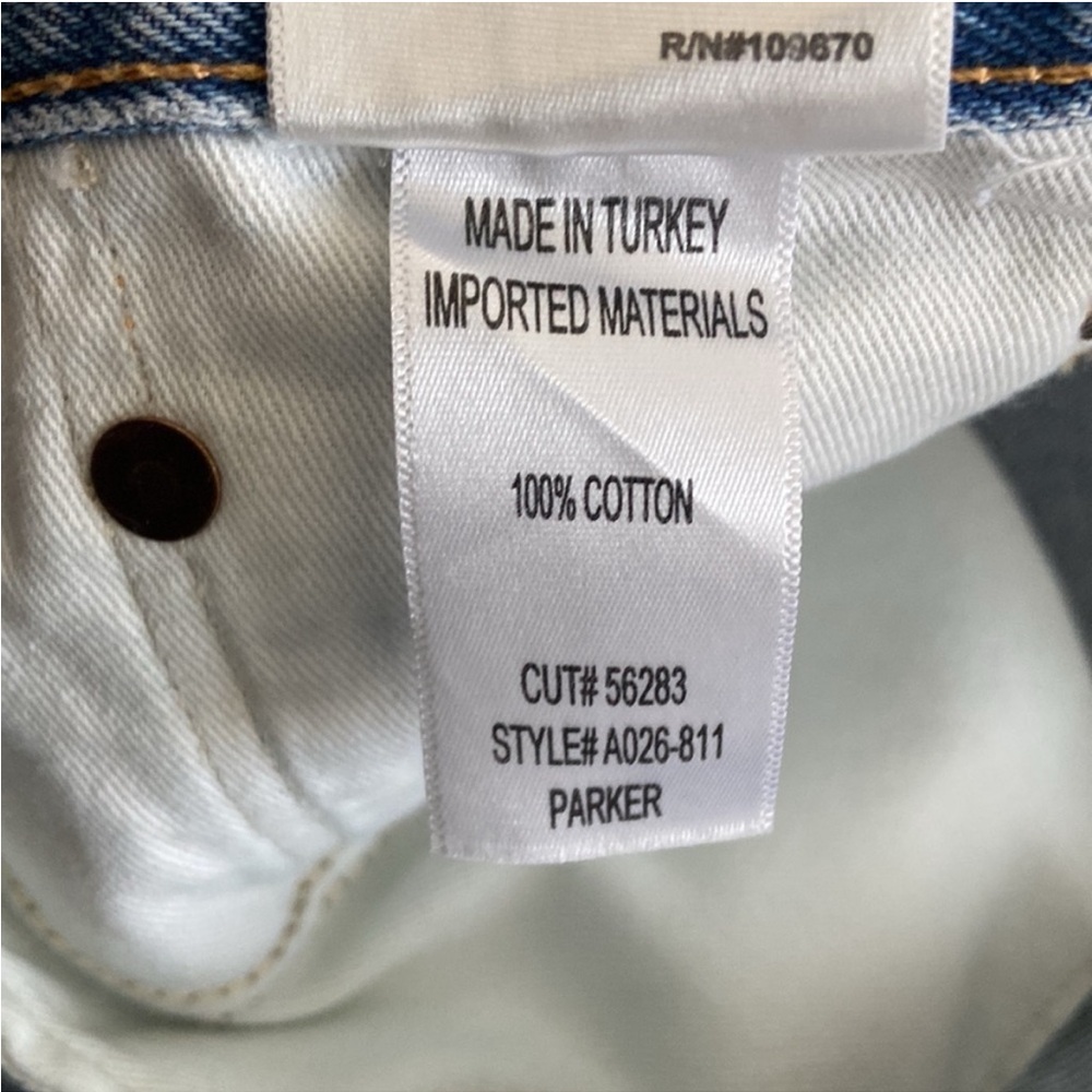 AGOLDE Parker Vintage Cut Off Short. Size 32 - Picture 5 of 10